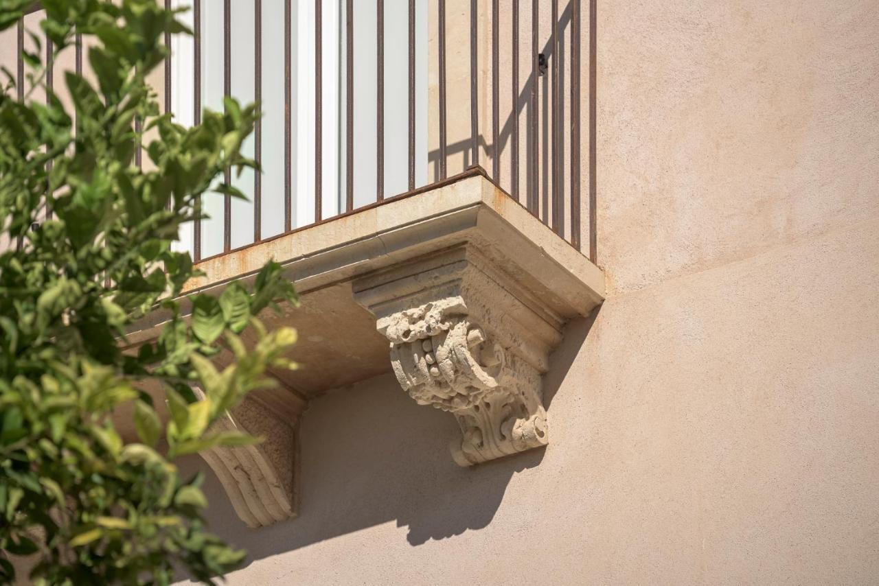 Casa Ruiz Suites Noto Exterior photo